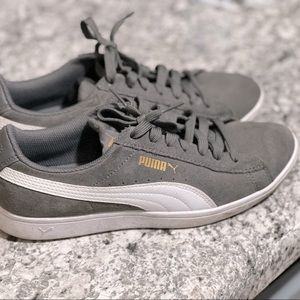 Puma microsuede tennis shoes